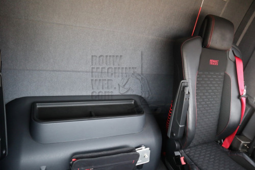 Renault Trucks C520 10x4 -08 Bult in de achterwand door luchtfilter